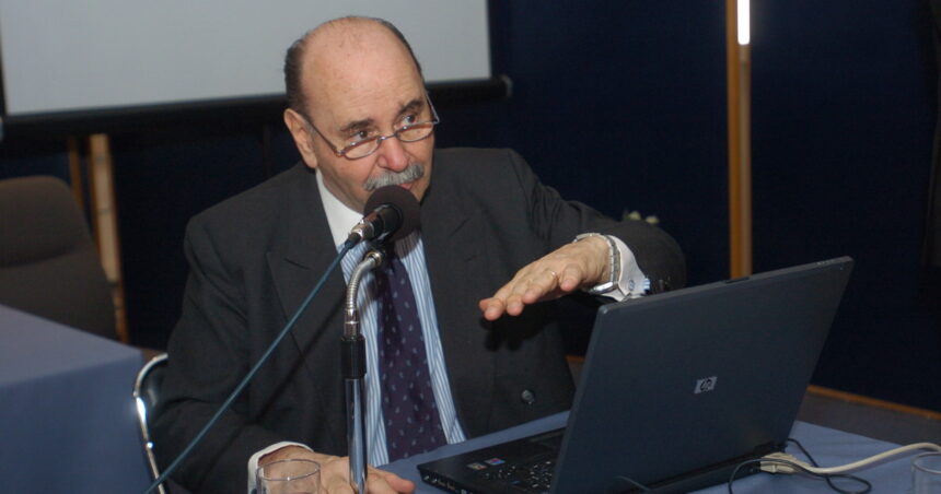 “Intentar irse de la OMS trae yeta electoral” “Intentar irse de la OMS trae yeta electoral”