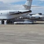 El avión del cantante Vince Neil de Mötley Crüe chocó contra un jet privado y una persona murió