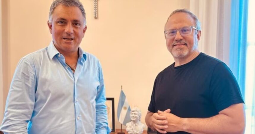 La estrategia del Gobierno para sumar dirigentes del PRO sin preguntarle a Mauricio Macri La estrategia del Gobierno para sumar dirigentes del PRO sin preguntarle a Mauricio Macri