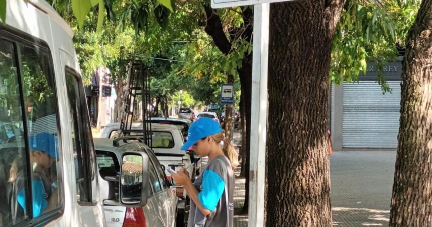 En el centro comercial de Bella Vista se puede dejar el auto sólo por dos horas