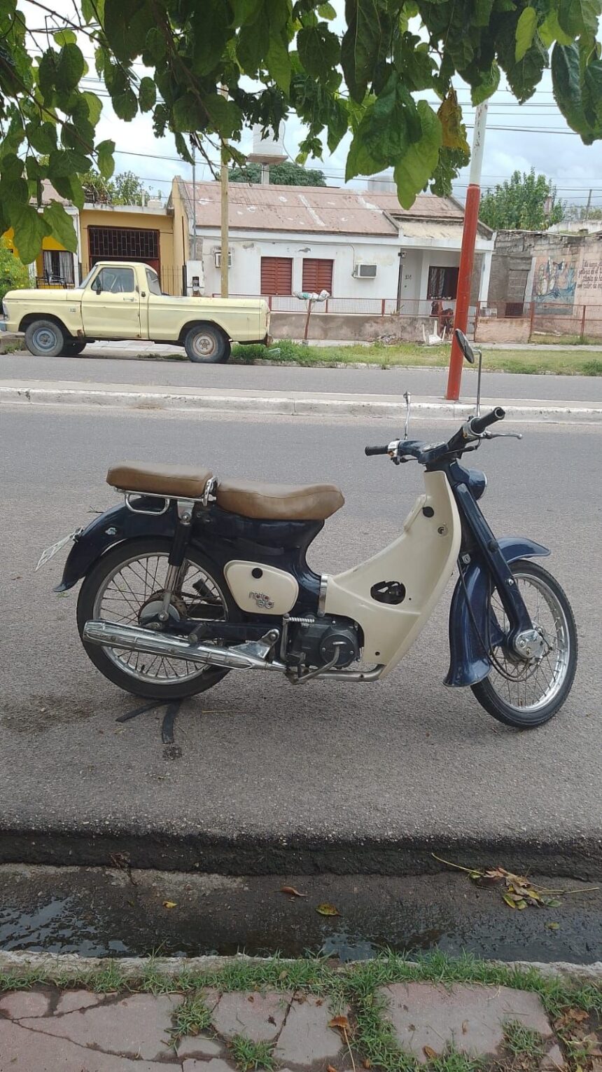 Motociclista y su familia sufren caída en Av. Oyola: un menor fue trasladado al hospital
