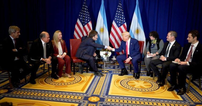 Caputo se reunió con el secretario del Tesoro de EE.UU. y recibió elogios y apoyo Caputo se reunió con el secretario del Tesoro de EE.UU. y recibió elogios y apoyo