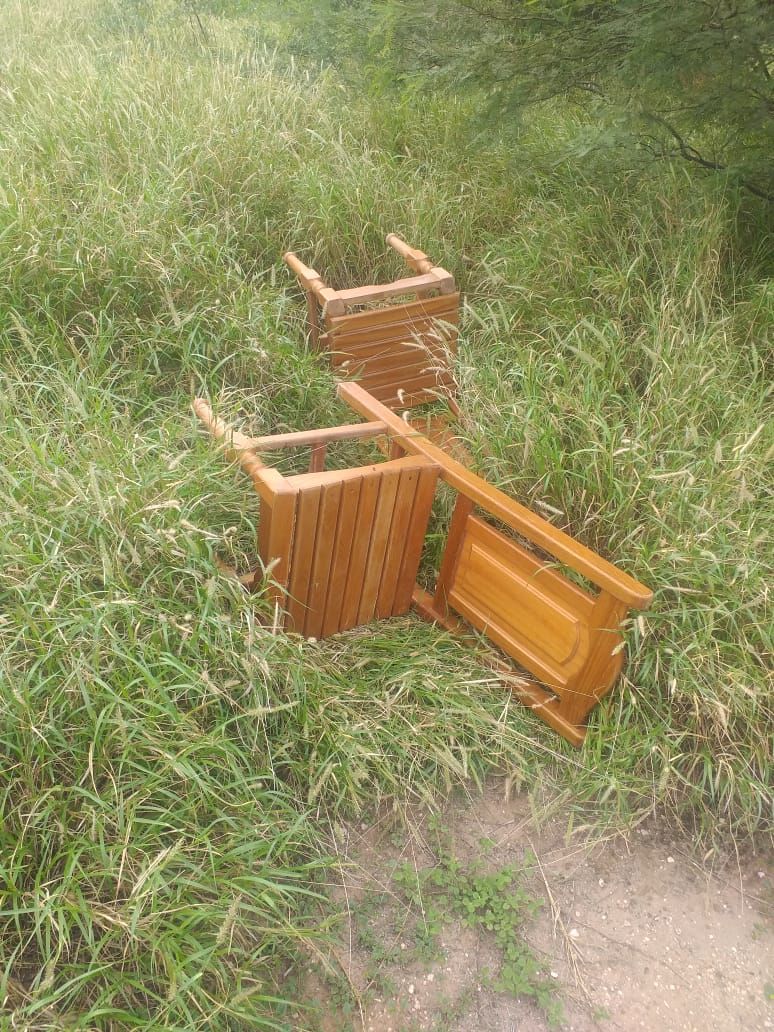 La Rioja: Recuperaron sillas robadas en Barrio Saviore La Rioja: Recuperaron sillas robadas en Barrio Saviore