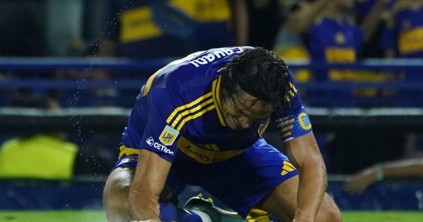 ¿Qué le pasa a Cavani?: el uruguayo preocupa porque juega poco y está otra vez peleado con el arco
