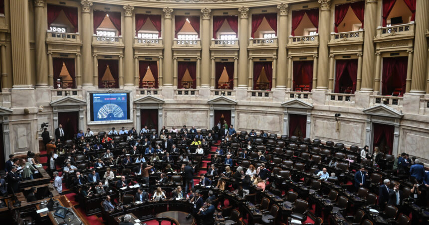 Diputados: la oposición busca darle otro cachetazo a Milei por el escándalo de la criptomoneda Diputados: la oposición busca darle otro cachetazo a Milei por el escándalo de la criptomoneda