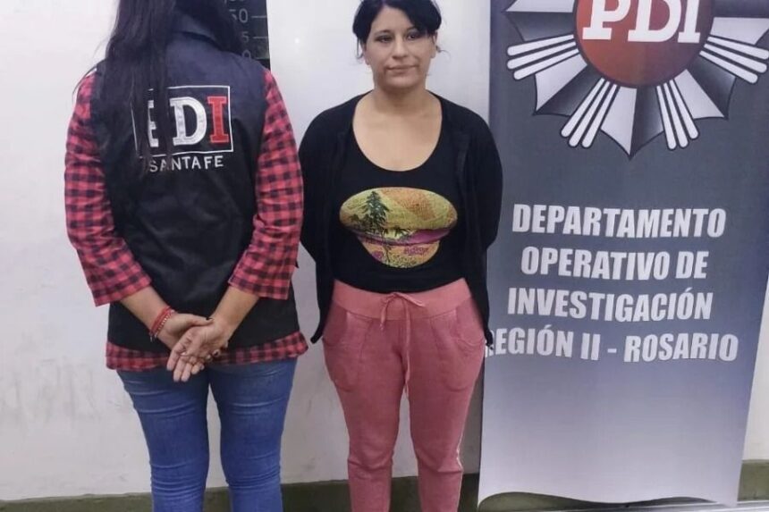 Una mujer que tenía pedido de captura en La Rioja, fue detenía en Santa Fe Una mujer que tenía pedido de captura en La Rioja, fue detenía en Santa Fe