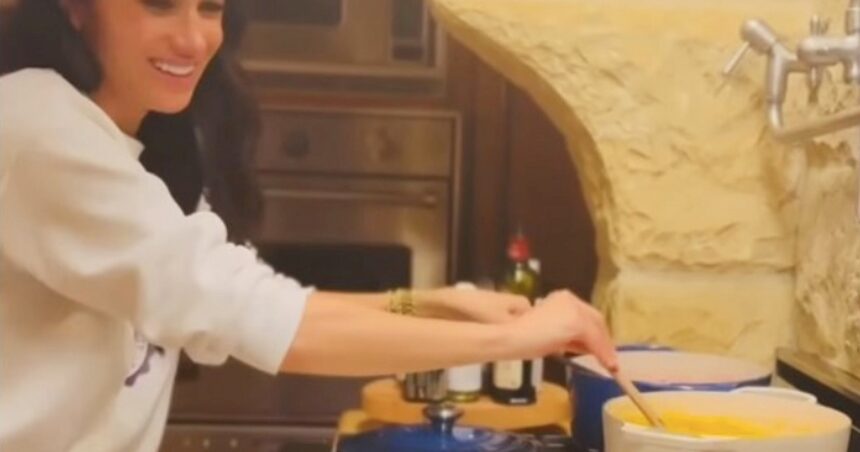 Meghan Markle enfrenta una polémica por las ollas que usa en su reality de Netflix: su reacción Meghan Markle enfrenta una polémica por las ollas que usa en su reality de Netflix: su reacción