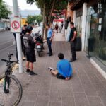 Atraparon a un ladrón frente a Radio Fenix tras intentar robar en “Casa Berchia”